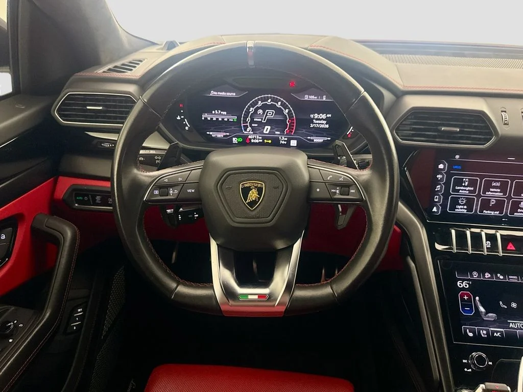 Used 2022 Rosso Mars Metallic Lamborghini  image 11