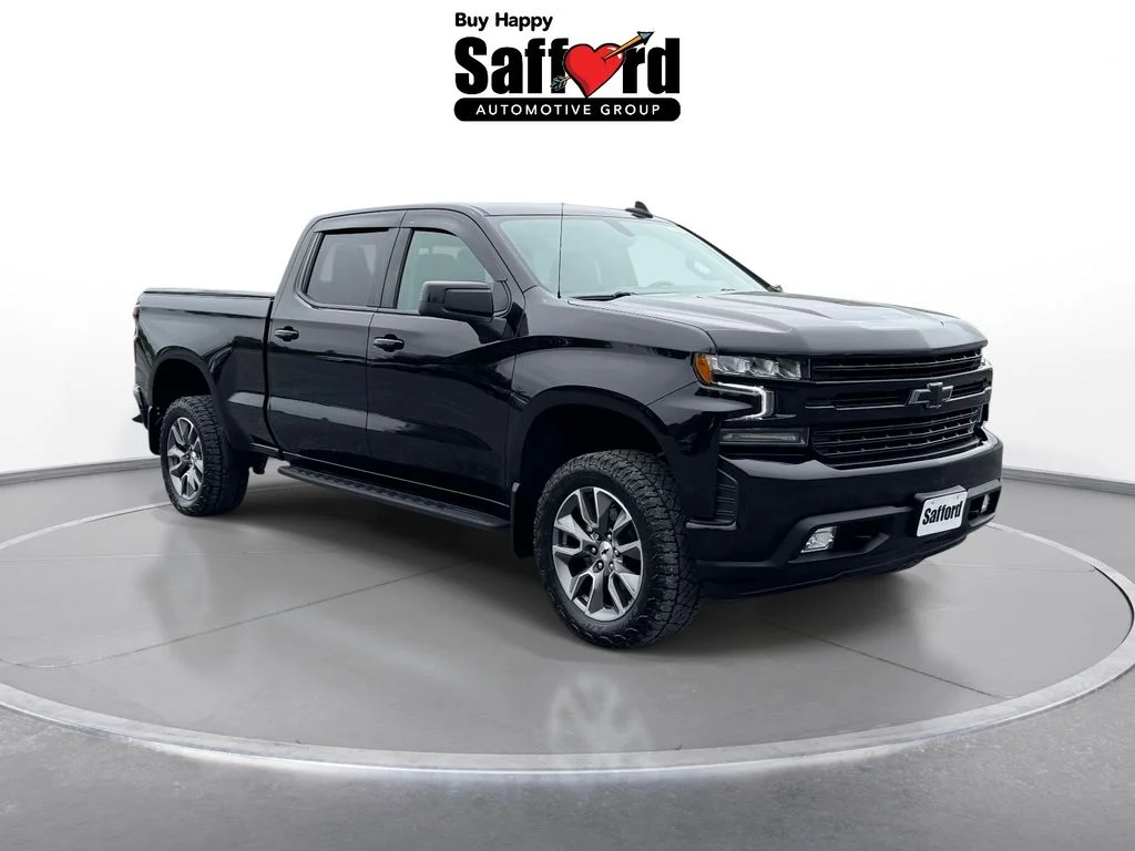 Used 2022 Black Chevrolet RST image 9