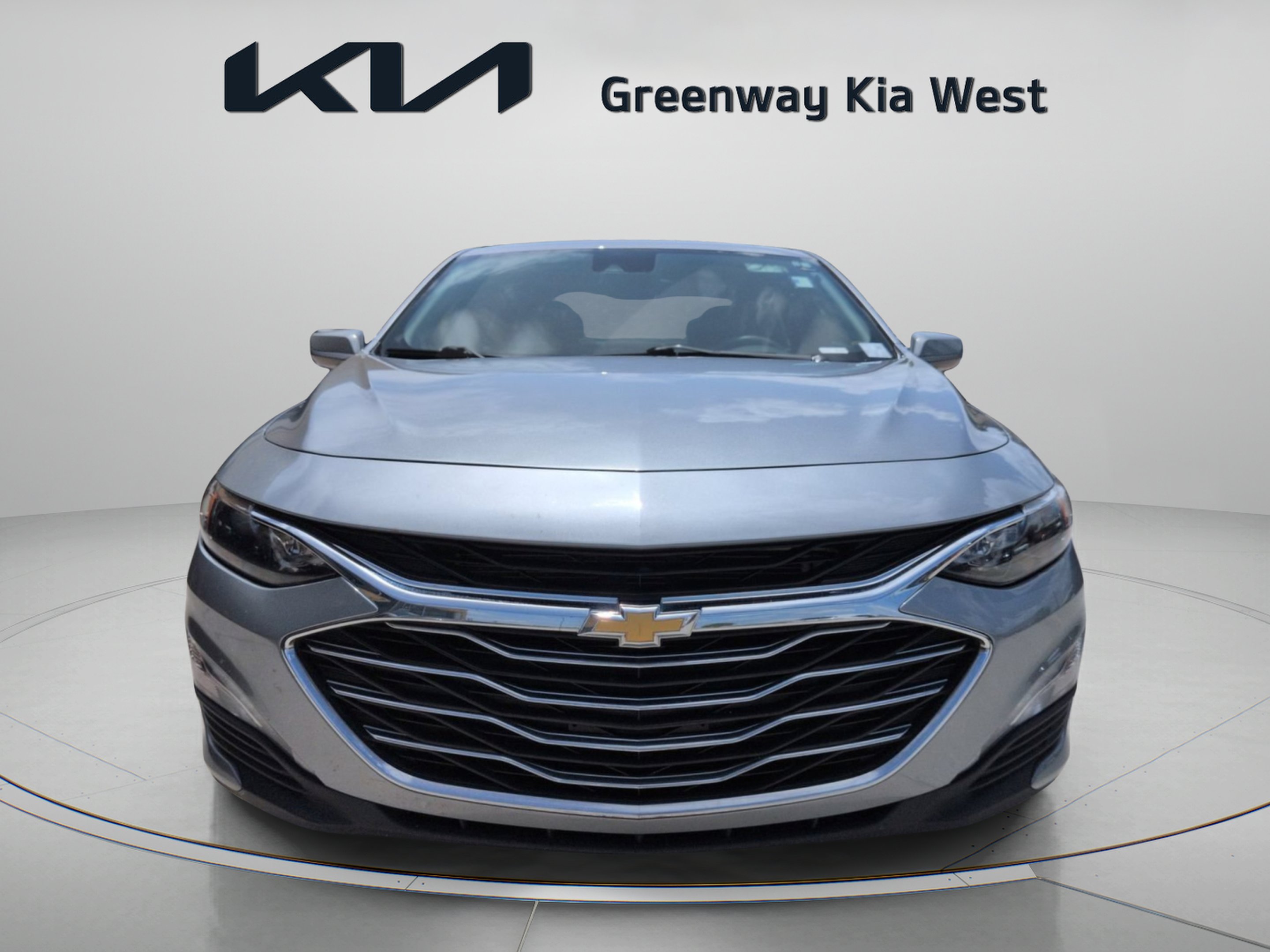 Used 2024 Sterling Gray Metallic Chevrolet LT image 3