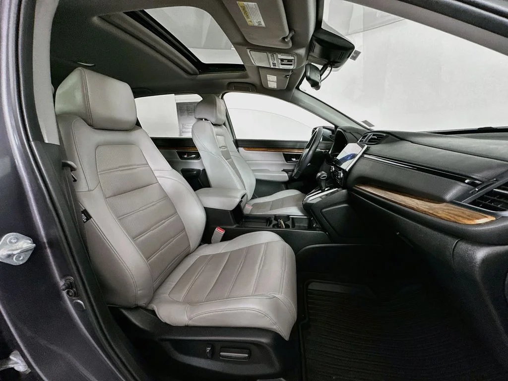 Used 2020  Honda EX-L image 29