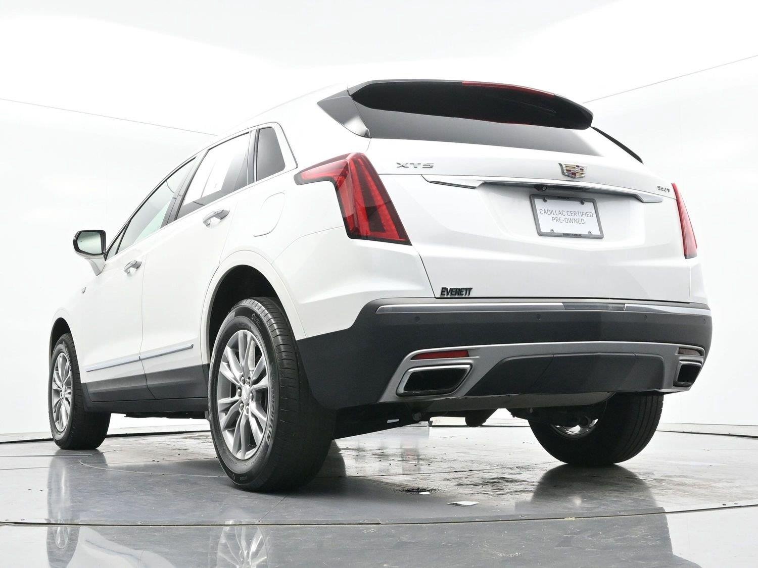 Used 2023 CRYSTAL WHITE TRICOAT Cadillac FWD Premium Luxury image 47