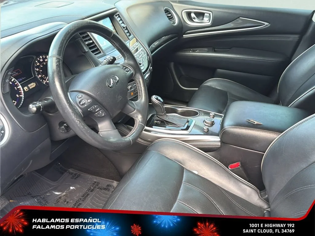Used 2020 White INFINITI LUXE image 23