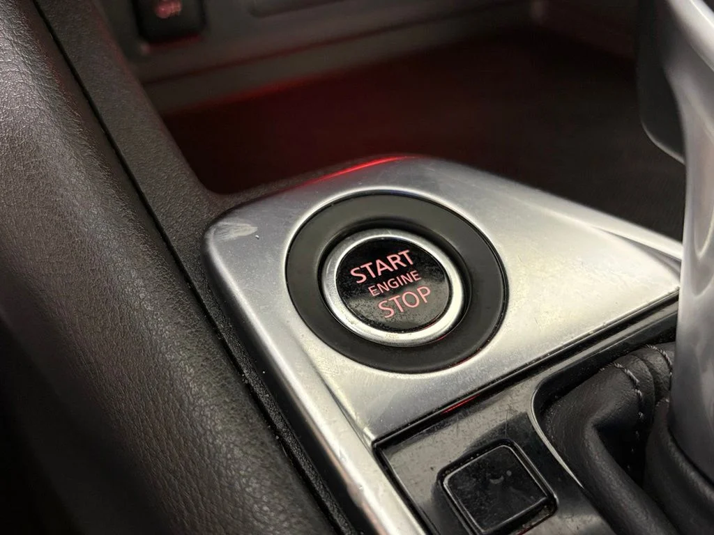 Used 2025 White Nissan SV image 28