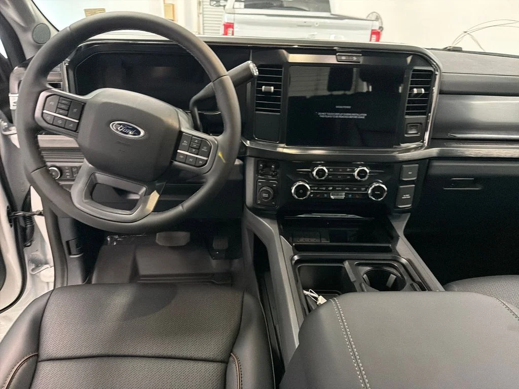 New 2026 Star White Metallic Tri-Coat Ford F-250® Lariat® image 16