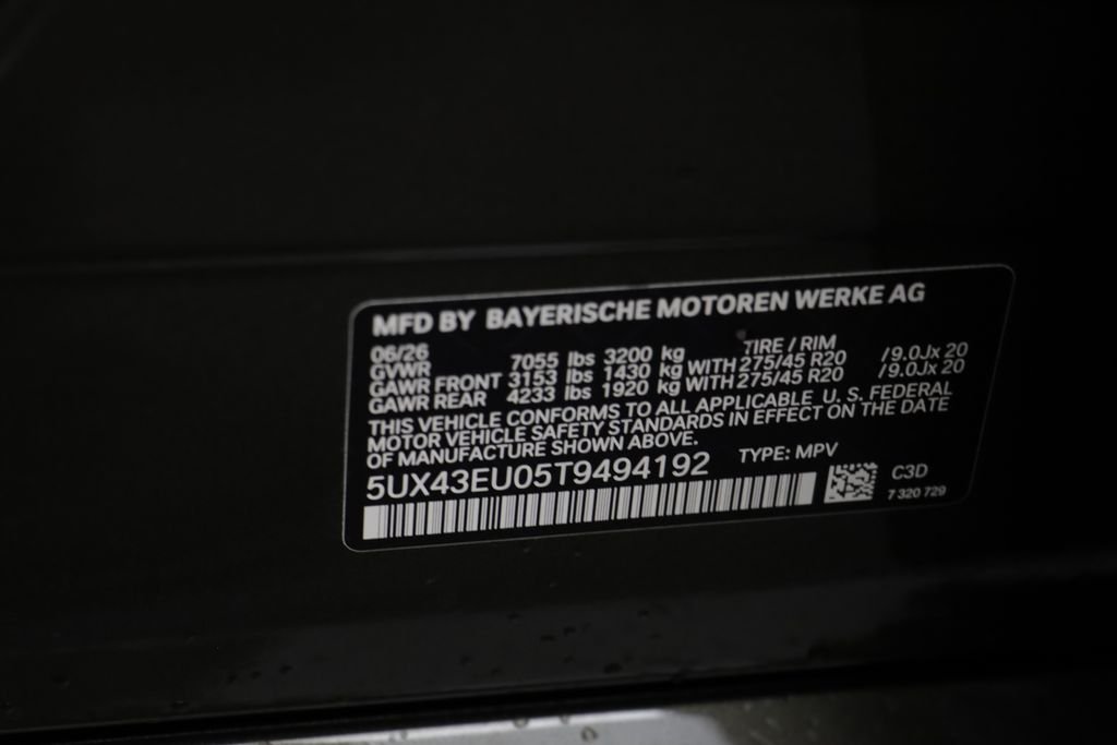 New 2026 Manhattan Green Metallic BMW xDrive50e image 26