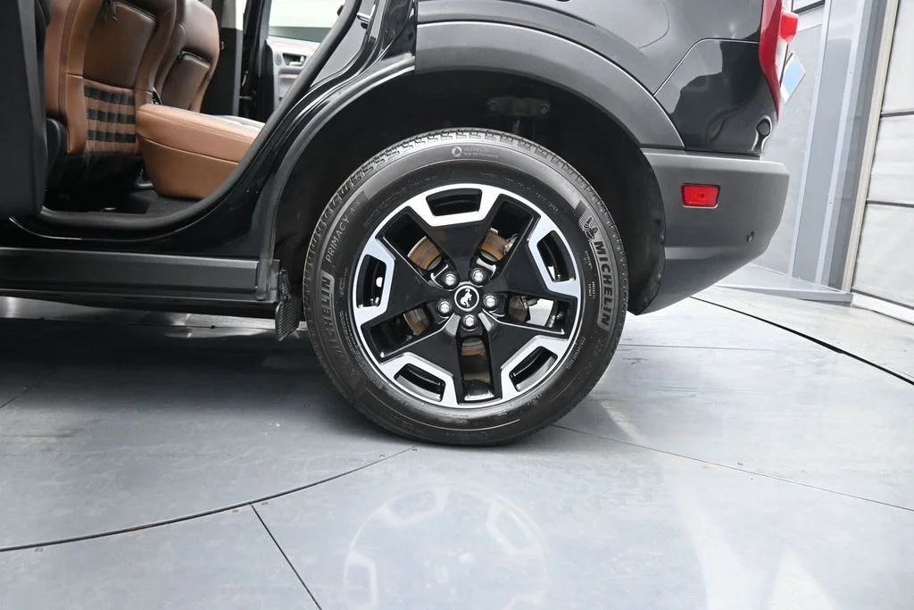 Used 2023 Black Ford Outer Banks image 19