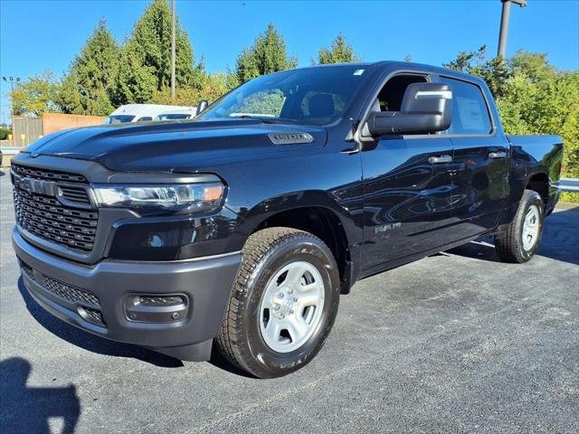 New 2026 Diamond Black Crystal Pearl-Coat Exterior Paint RAM TRADESMAN image 1