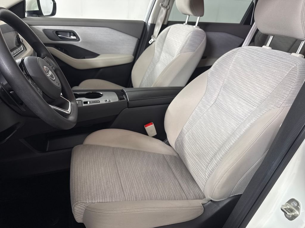 2023 Nissan Rogue SV - Photo 11