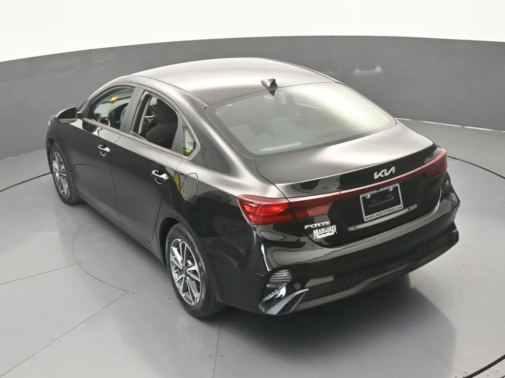 Used 2023 Aurora Black Pearl Kia LXS image 44