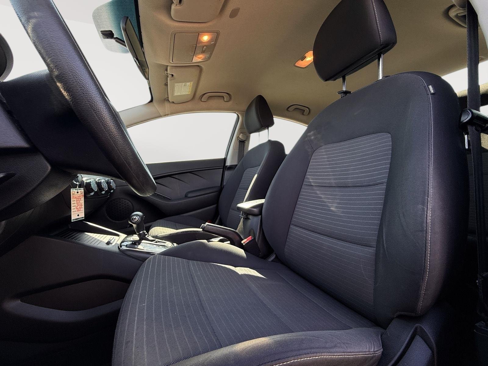 Used 2018 Garnet Red Kia LX image 10