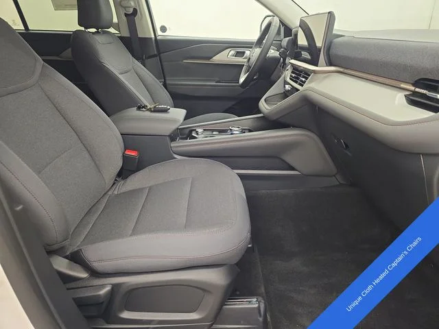 New 2026 Star White Metallic Tri-Coat Ford Active image 10