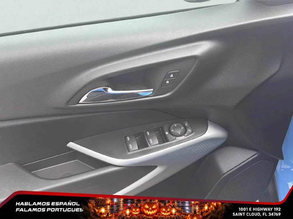 Used 2024 Fountain Blue Chevrolet 1RS image 13