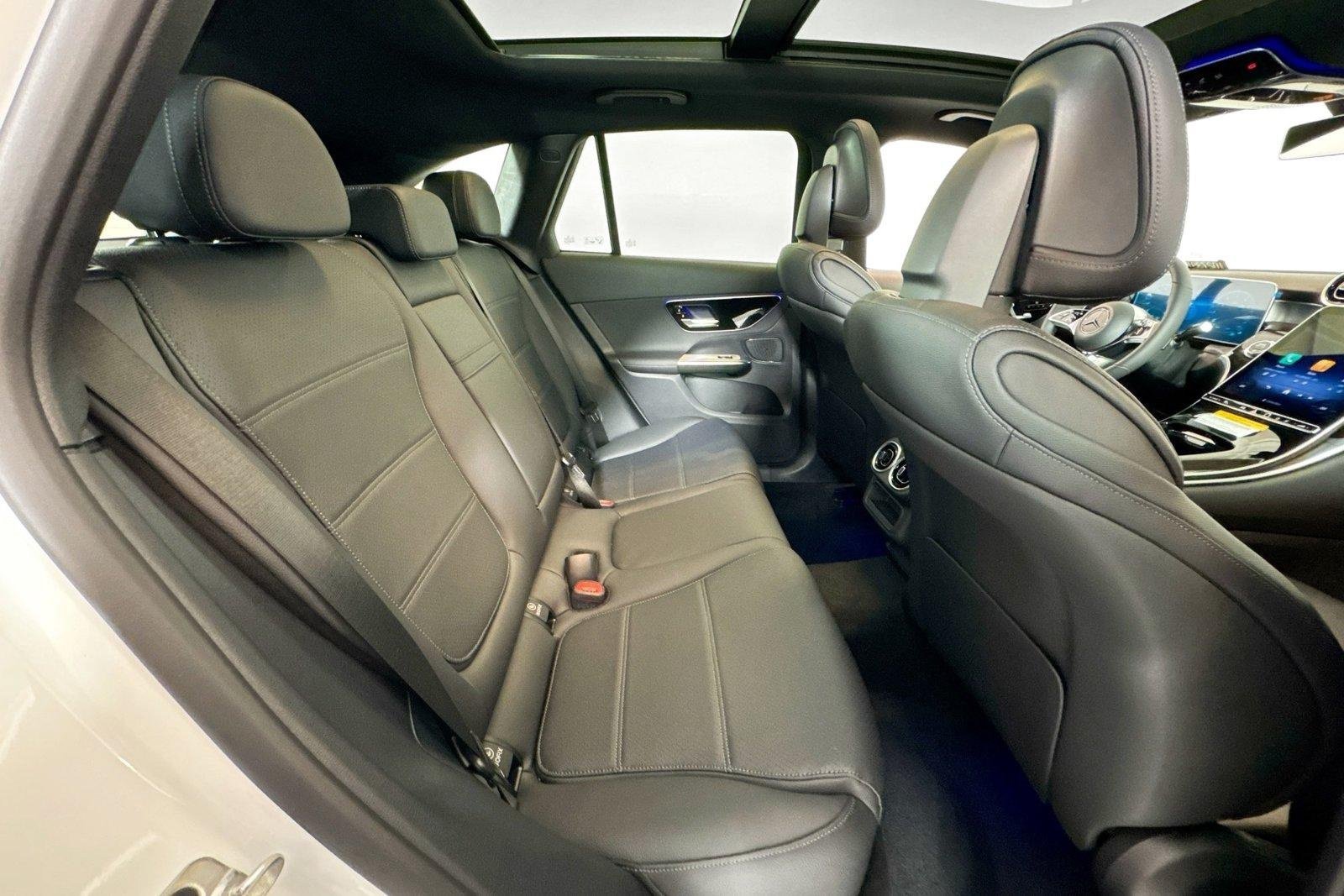 New 2026 Black Mercedes-Benz GLC 300 image 25