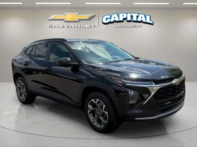 Used 2025 Black Chevrolet LT image 8