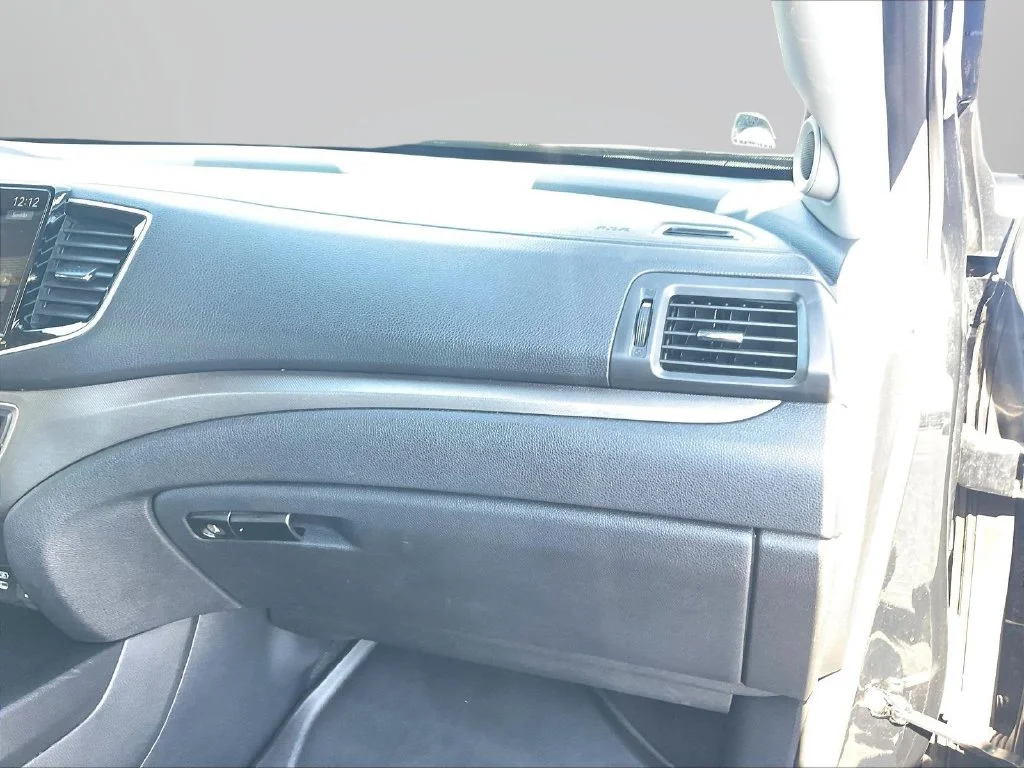 Certified Used 2025 Crystal Black Pearl Honda Sport image 28