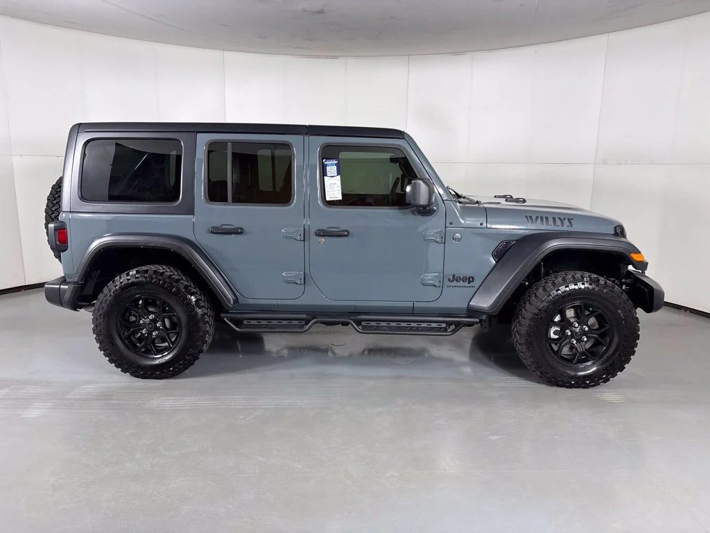 Used 2026 Gray Jeep Willys image 9