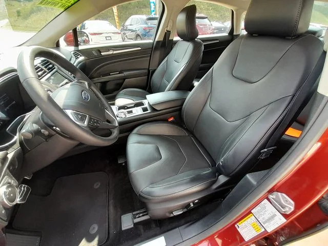 Used 2017 Red Ford Titanium image 41