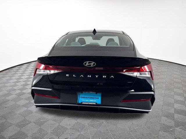 New 2026 Black Hyundai SEL Sport image 10