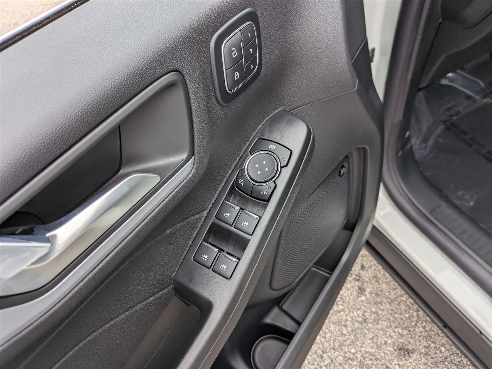 New 2025 Star White Metallic Tri-Coat Ford PHEV image 13