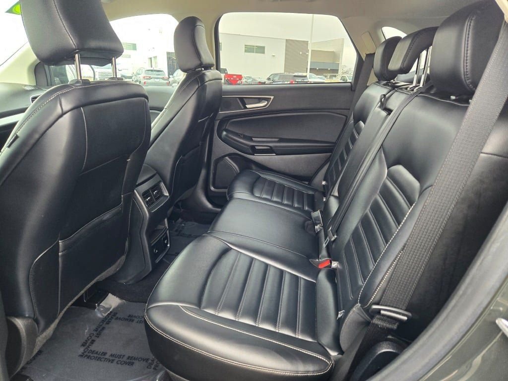 Used 2023 Green Metallic Ford SEL image 17