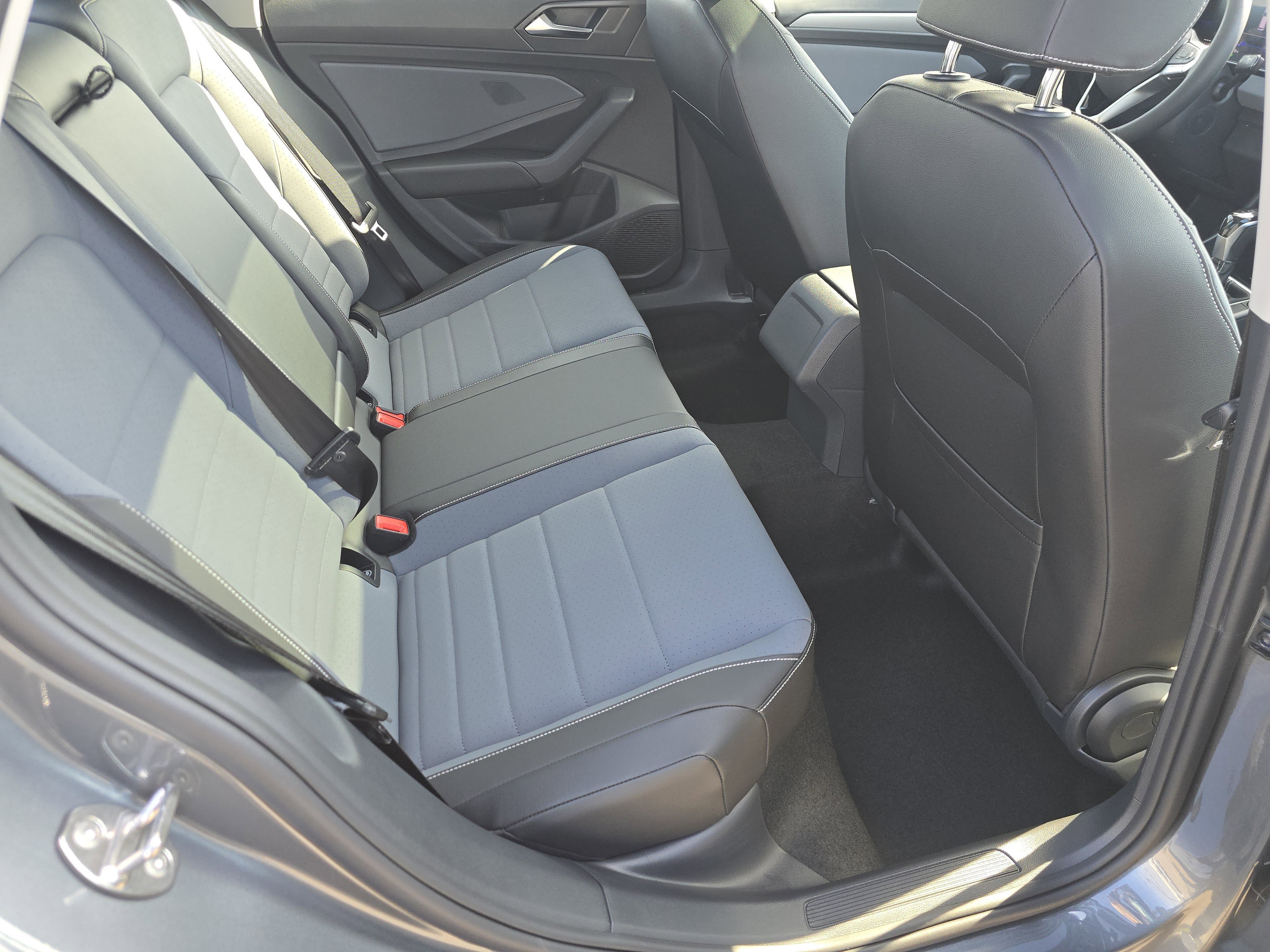 New 2026 Platinum Gray Metallic Volkswagen SE image 16