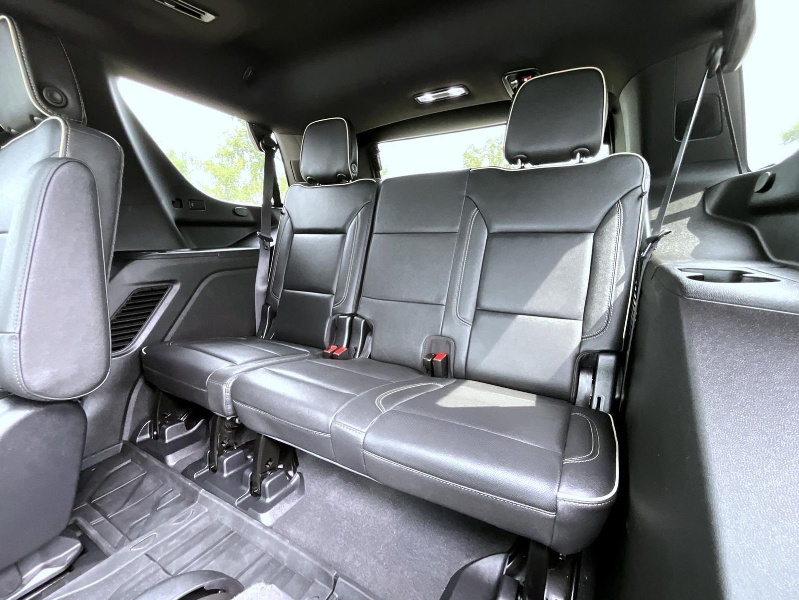 Used 2023 White Chevrolet Premier image 22