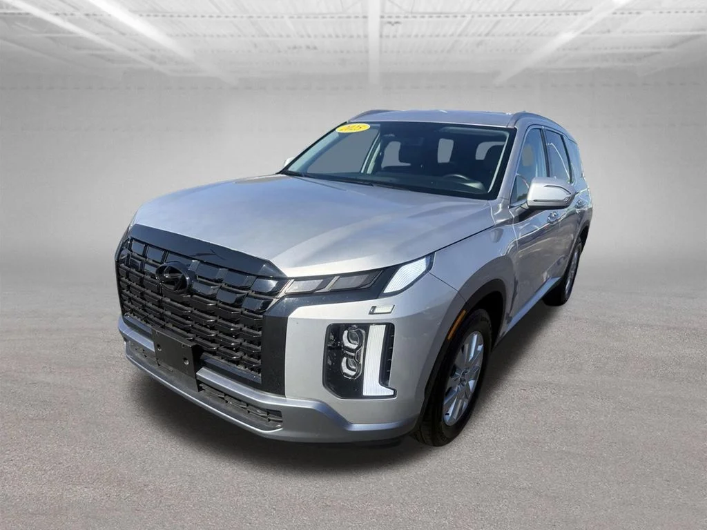 Certified Used 2025 Silver Hyundai SEL image 11