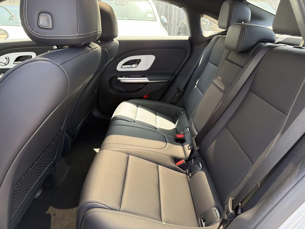 New 2027 MANUFAKTUR Alpine Grey Mercedes-Benz CLA 350 image 6
