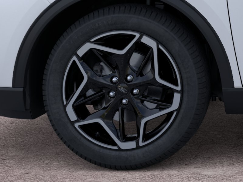 New 2026 Star White Metallic Tri-coat Ford Platinum™ image 19