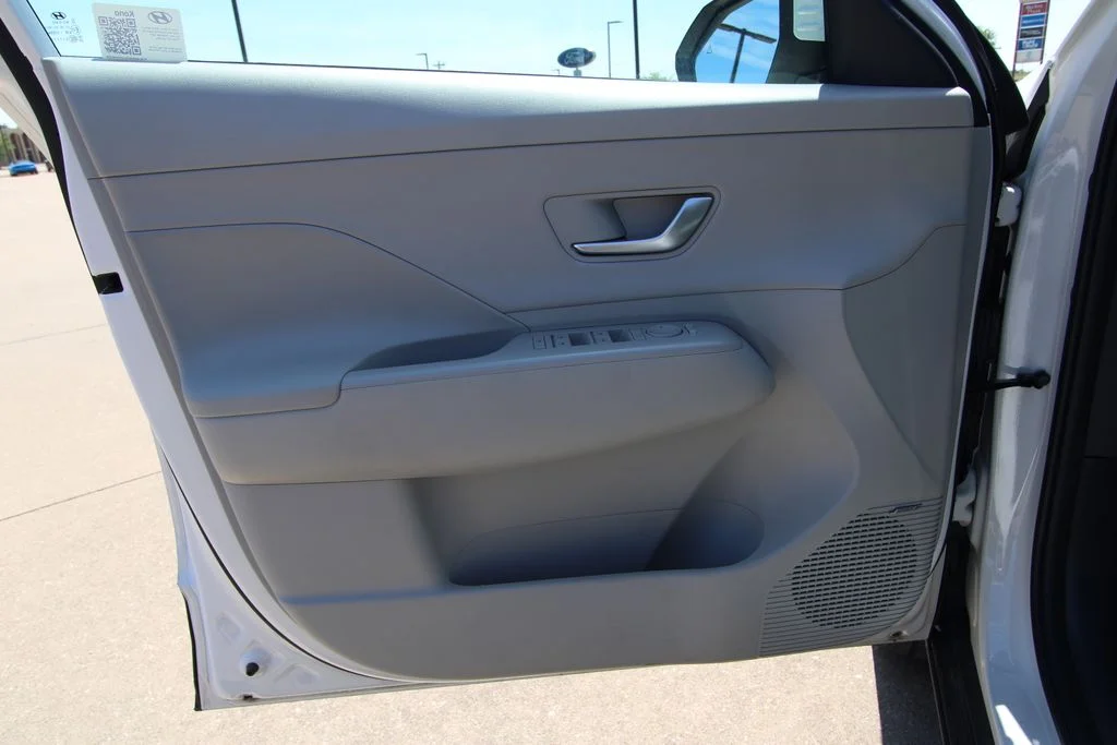 Used 2024 White Hyundai Limited image 40