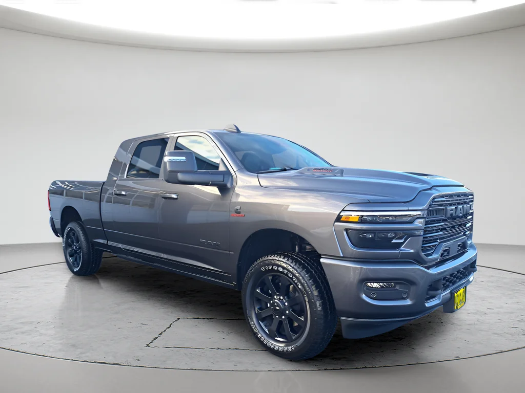 New 2026 Granite Crystal Metallic Clear-Coat Exterior Paint RAM Laramie image 7
