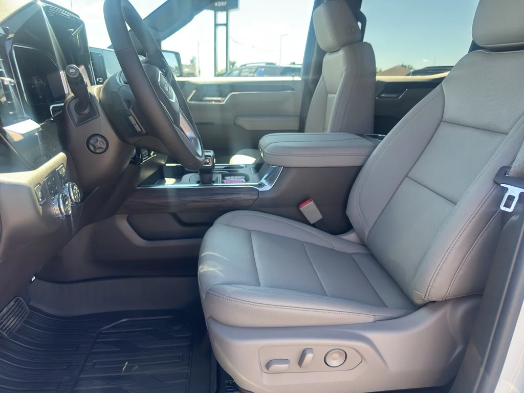 New 2026 Glacier White Tricoat GMC SLT image 14