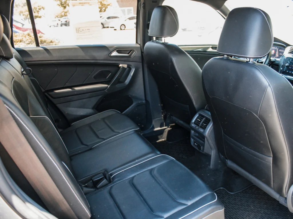 Used 2021 Platinum Gray Metallic Volkswagen SEL Premium R-Line image 32