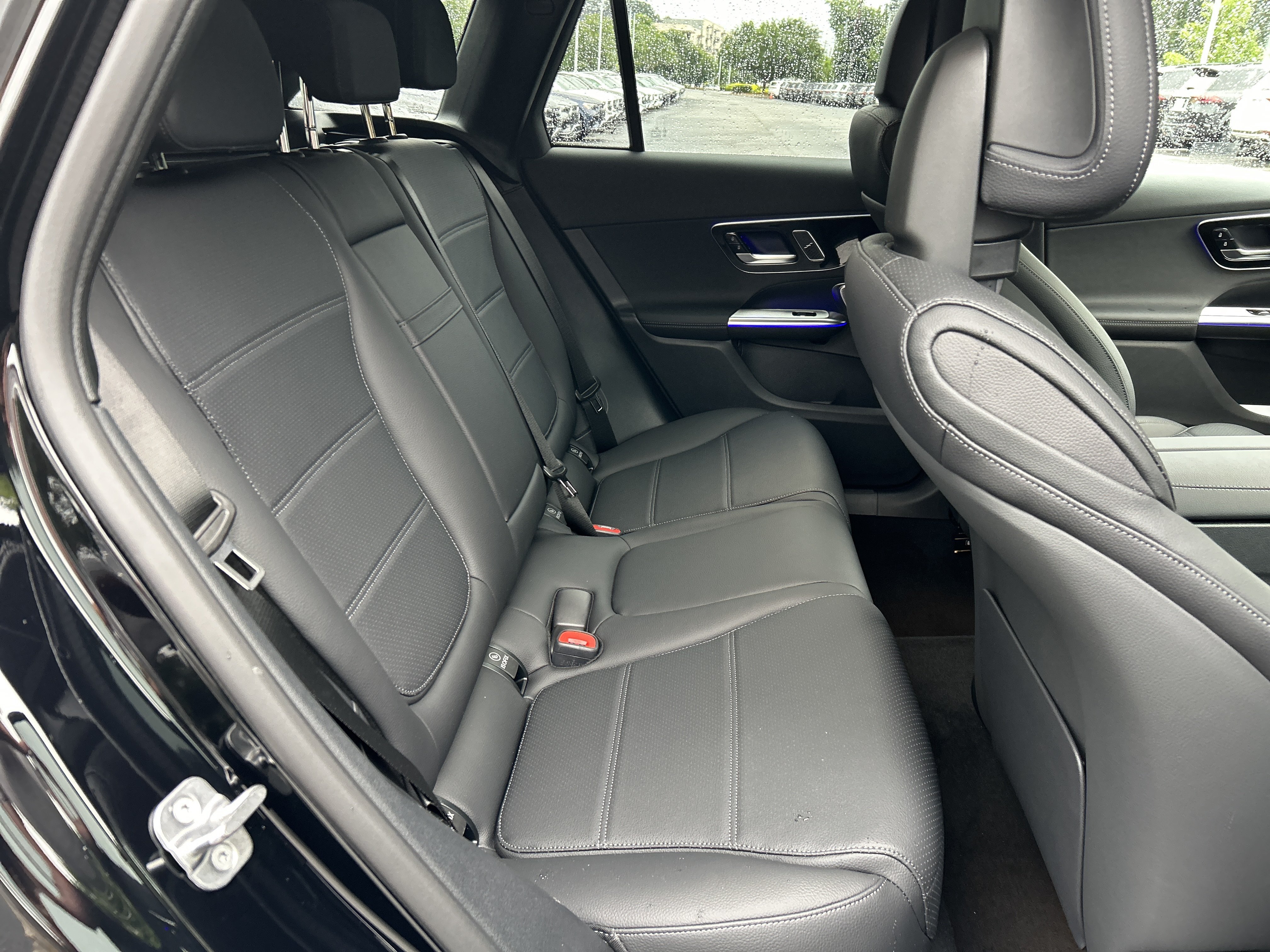 New 2026 Black Mercedes-Benz GLC 300 4MATIC® SUV image 40