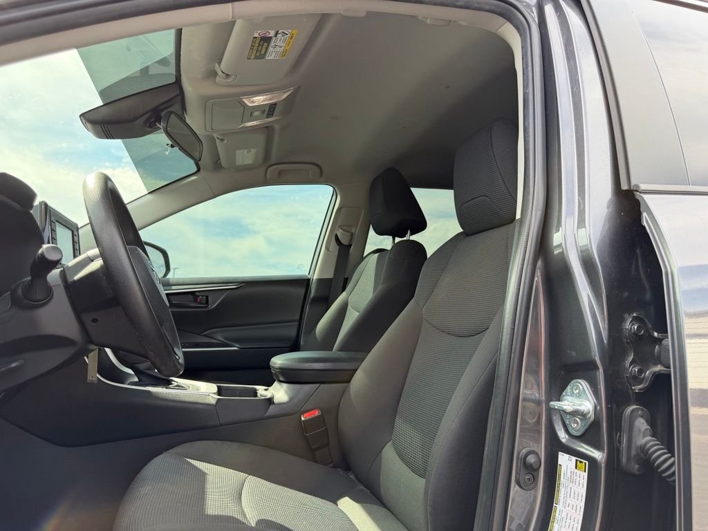 Used 2022 Gray Toyota LE image 12