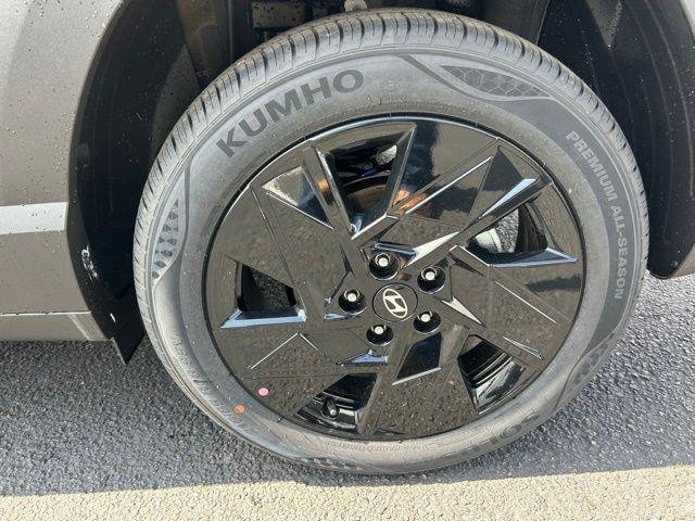 New 2026 Black Hyundai SEL Sport FWD image 10