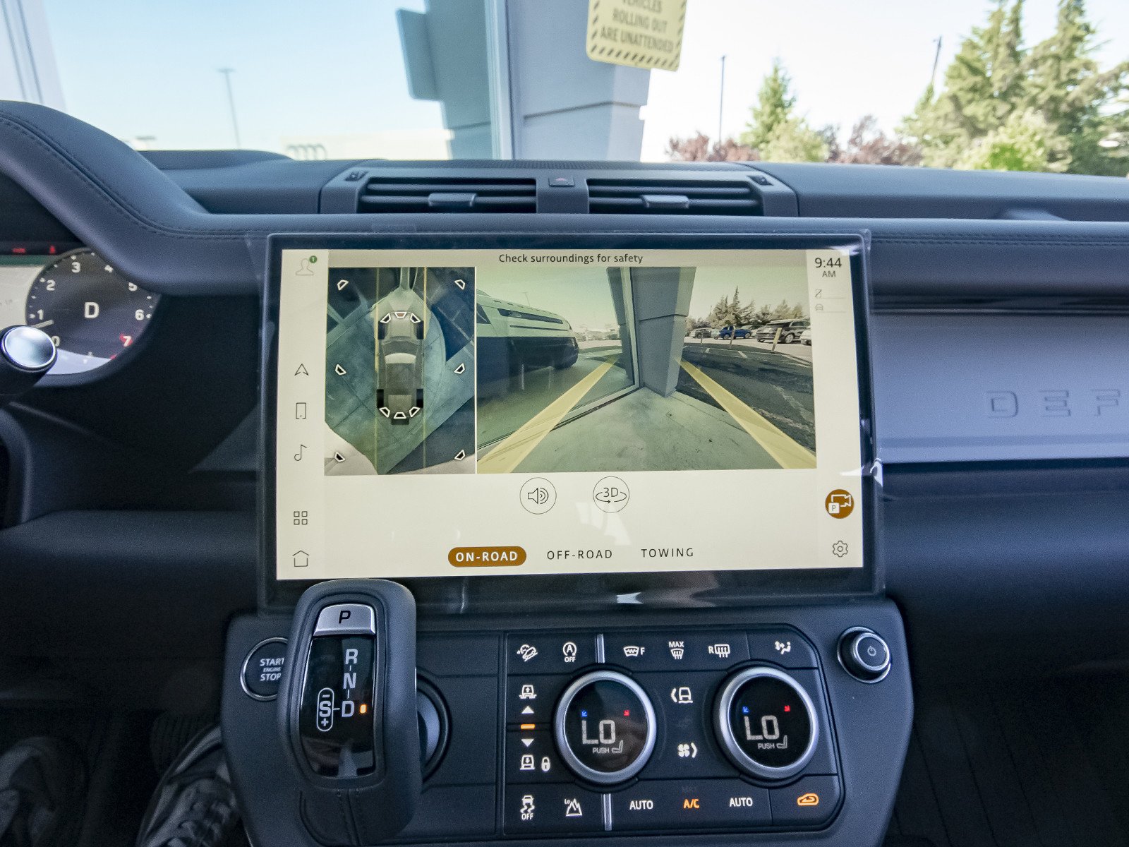 New 2026 Fuji White Land Rover X-Dynamic SE image 12