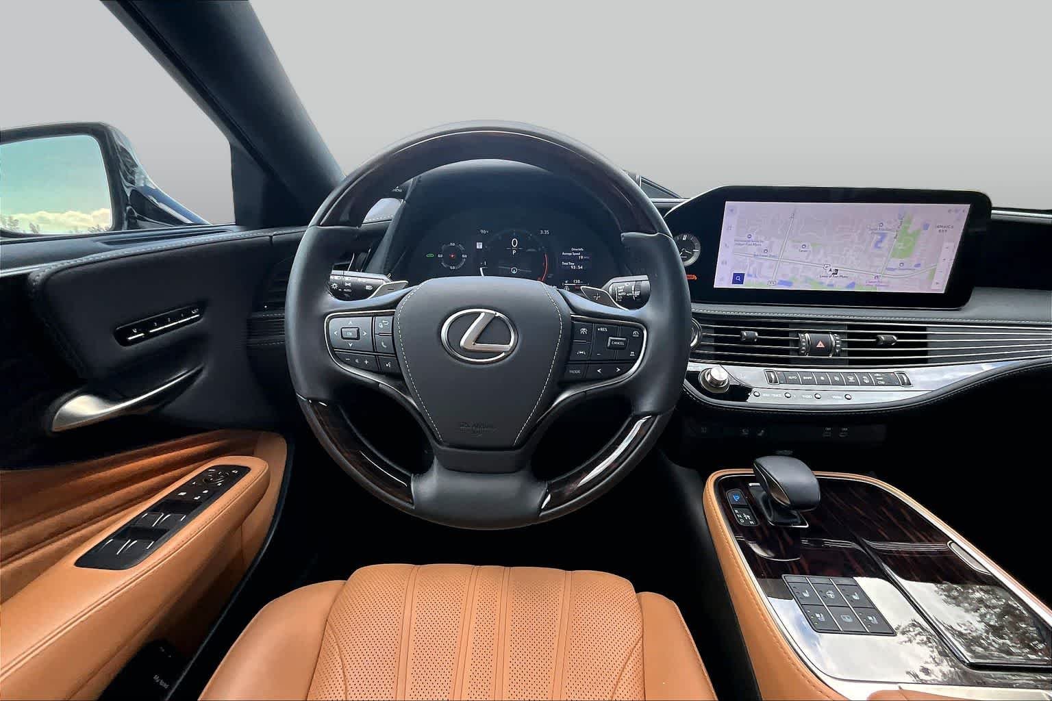 Used 2024 Eminent White Pearl Lexus  image 6