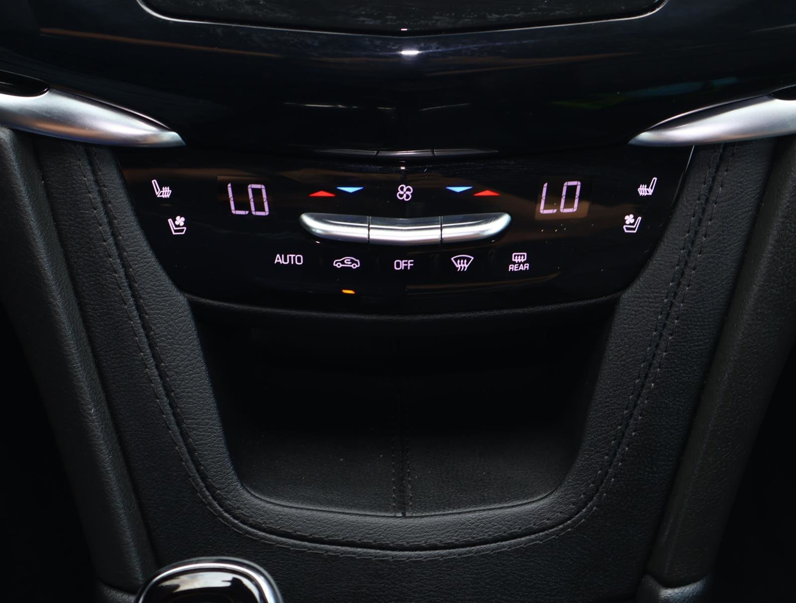 2024 Cadillac XT6 Premium Luxury - Photo 28