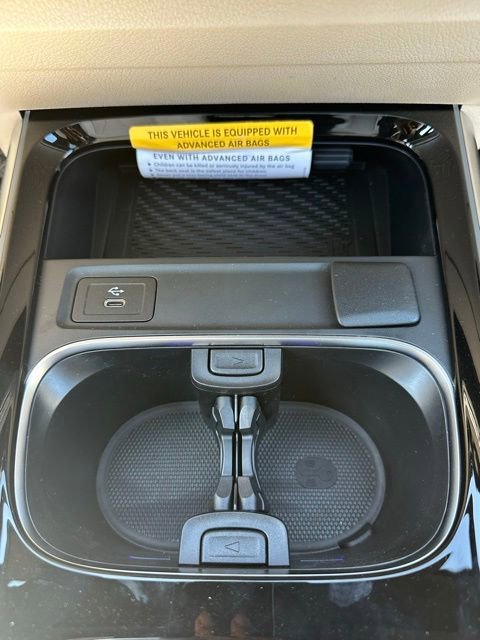 New 2026 Night Black Mercedes-Benz GLB 250 image 77