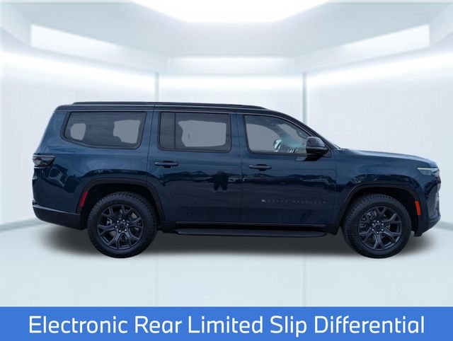 New 2026 Fathom Blue Pearl-Coat Exterior Paint (Late Availability) Jeep Upland image 8