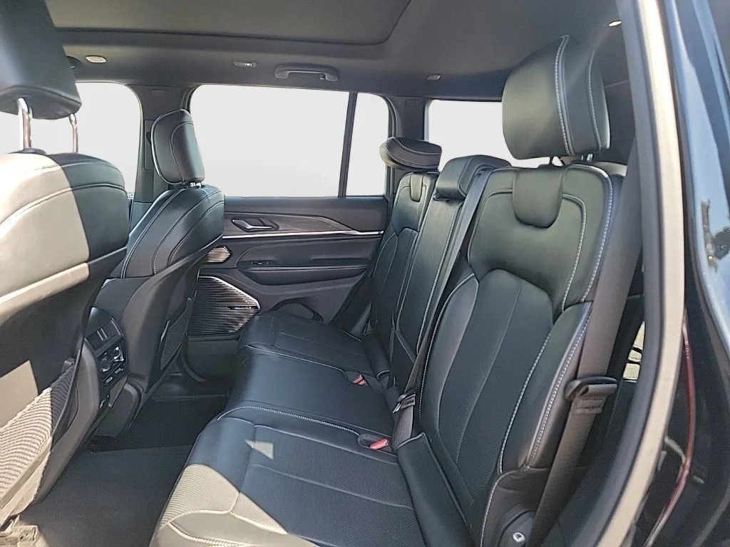 Used 2023 Black Jeep Overland 4xe image 12