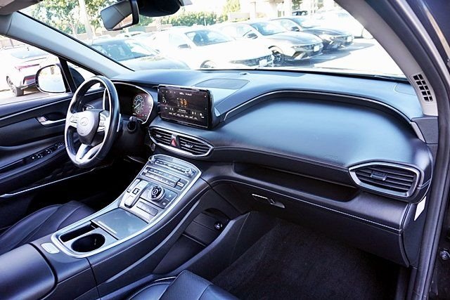 Used 2022 Black Hyundai SEL Premium image 10