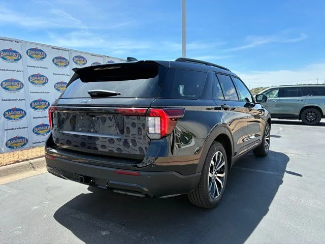 New 2026 Black Metallic Ford ST-Line image 4
