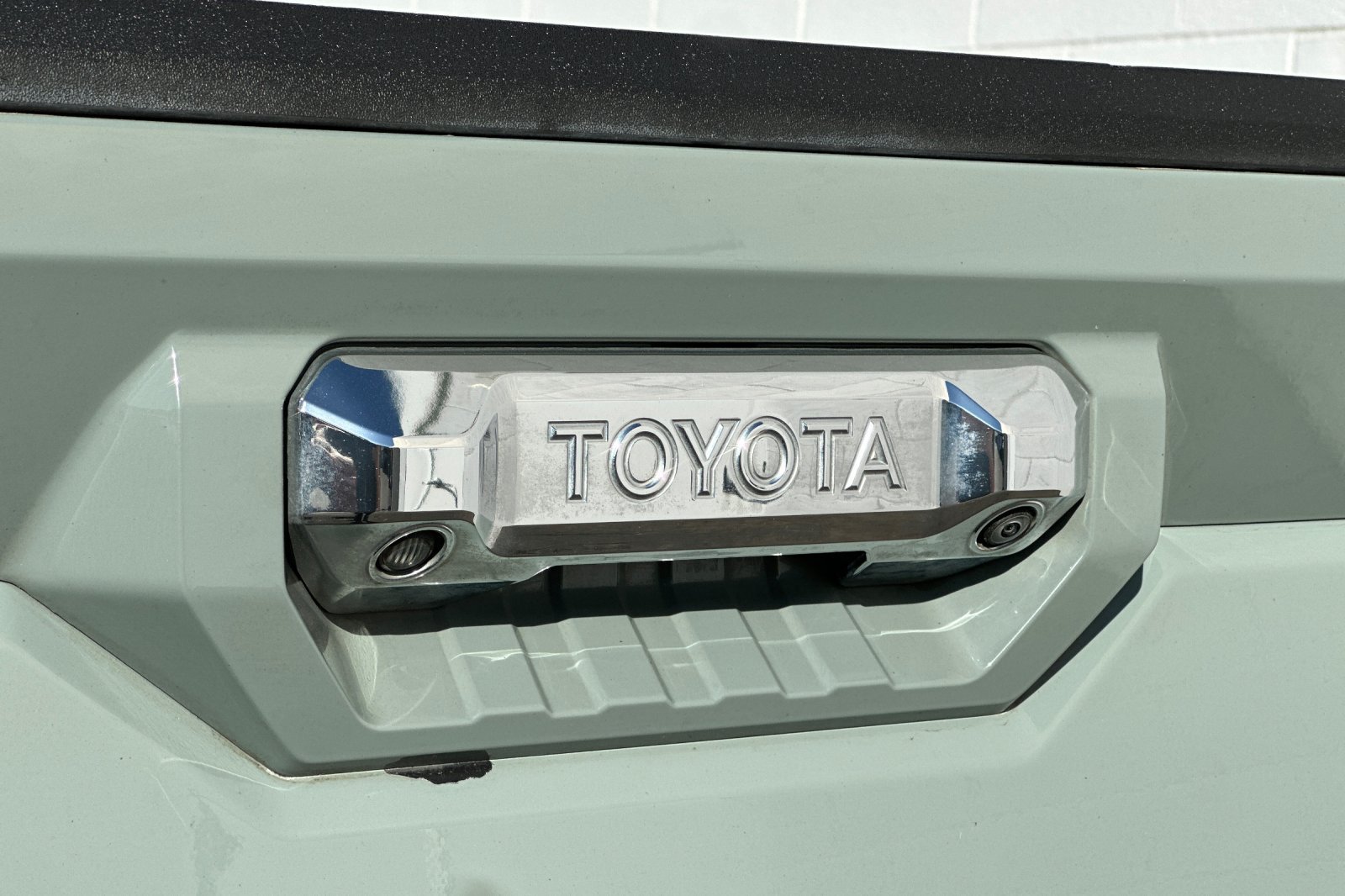 Used 2022 Gray Toyota Limited image 30