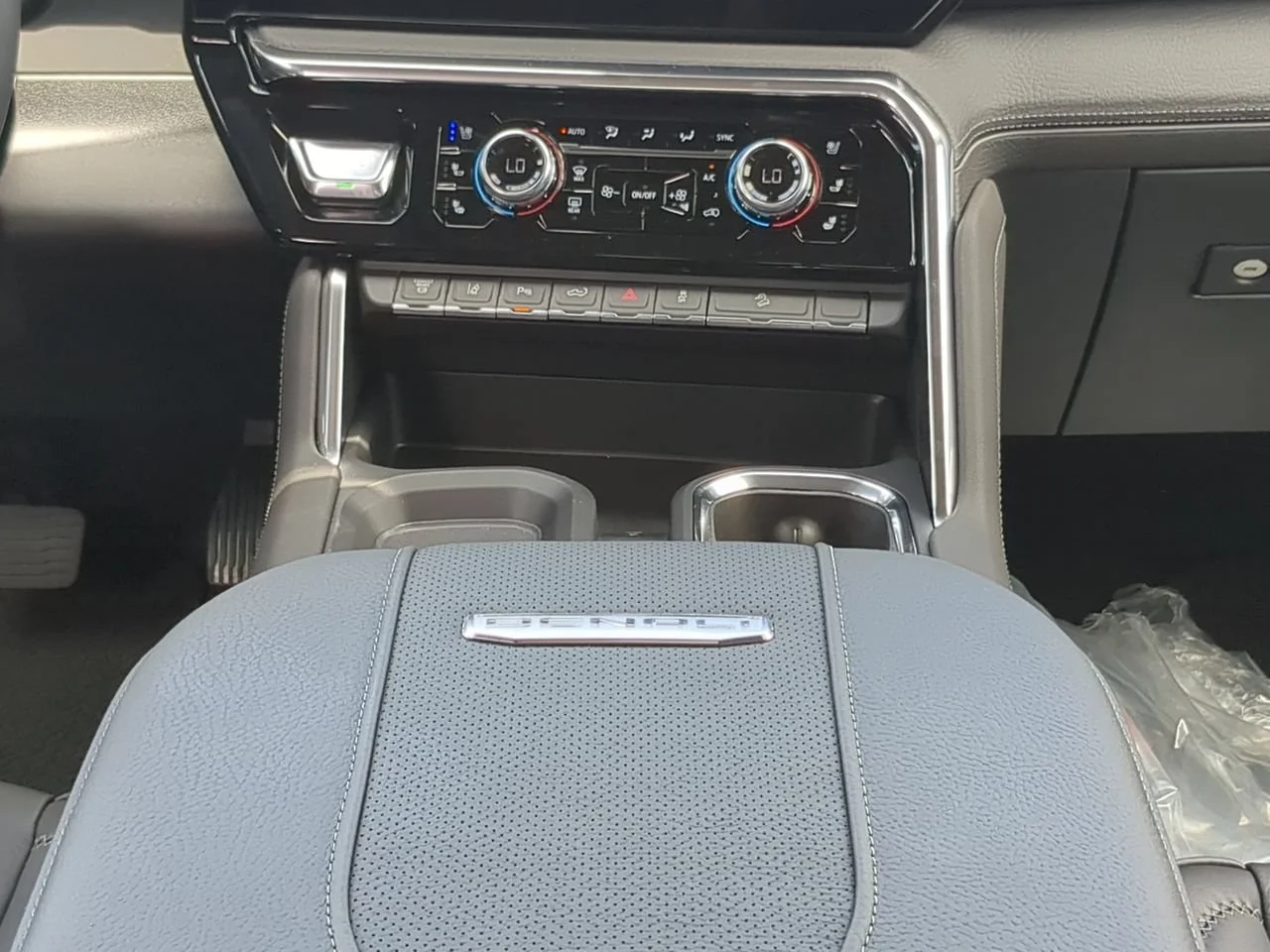 2026 GMC Sierra 2500HD Denali - Photo 18
