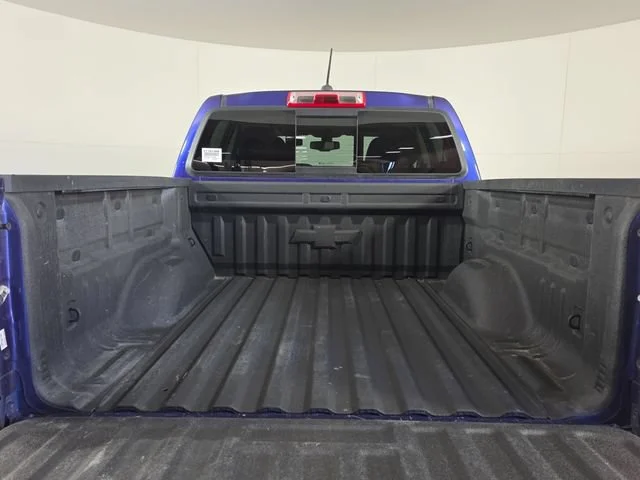 Used 2017 LASER BLUE METALLIC Chevrolet 4WD Z71 image 13