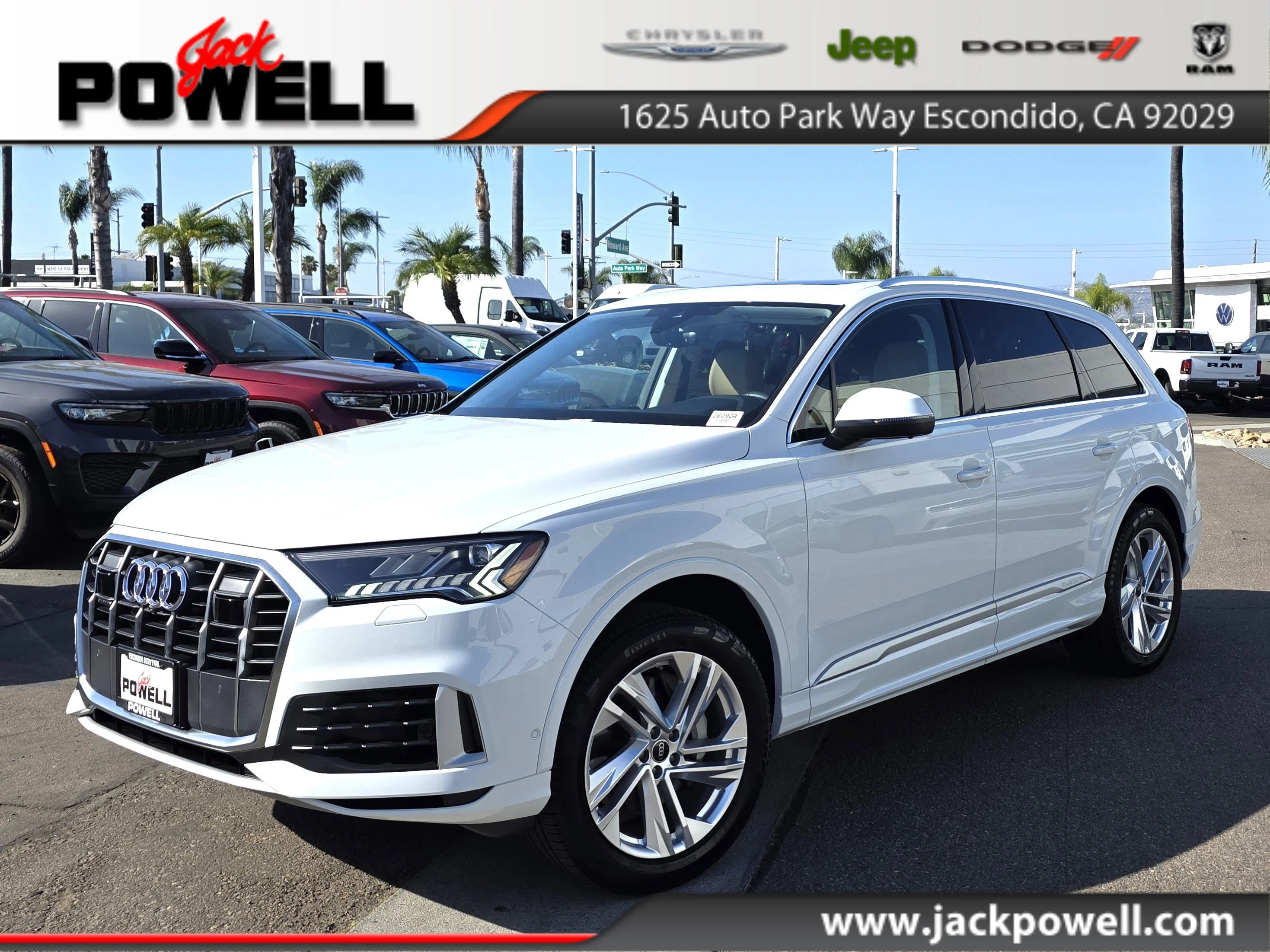 2023 Audi Q7 55 Premium Plus quattro Tiptronic's photo