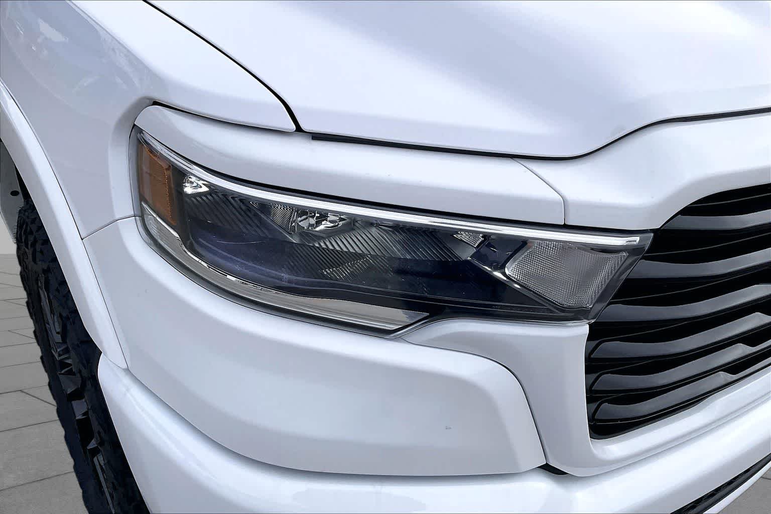 New 2026 Bright White Clear-Coat Exterior Paint RAM Laramie image 13