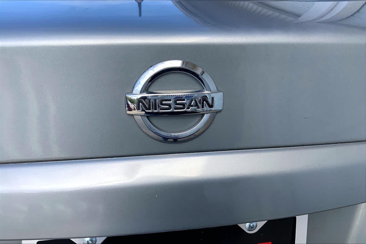 Used 2007 Blue Onyx Metallic Nissan 2.0 SL image 29